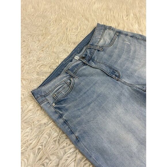 Seven7 Women's 9" Inseam Sunset Bermuda Shorts Jorts Fray Hem Size 14 - Picture 7 of 9